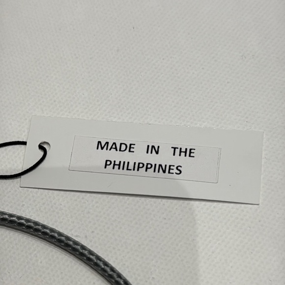 decouture - Grey Leather Squares Statement Necklace - Picture 3 of 5